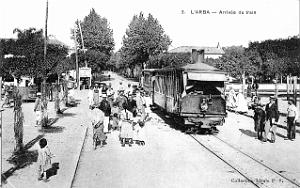 1053- L'Arba - l'arrivee du train